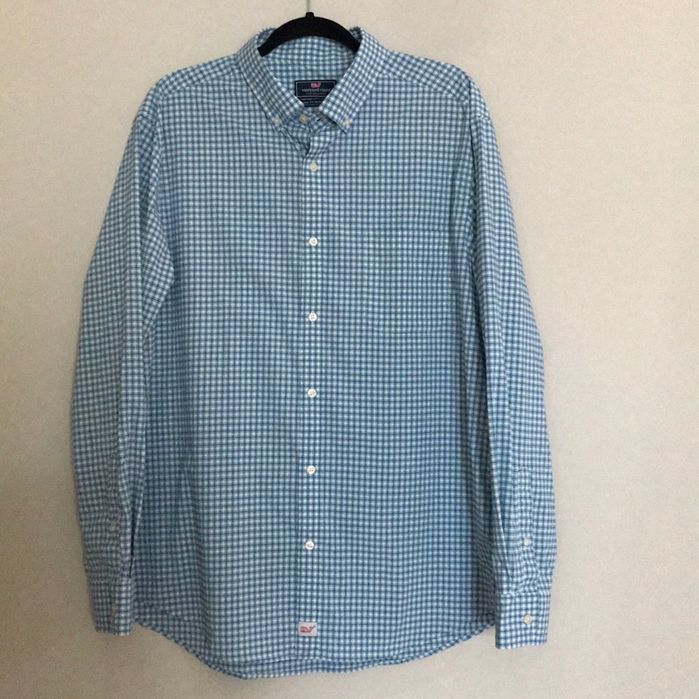 Vineyard Vines NWT Men’s Performance Button-down